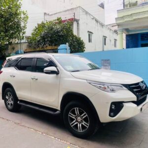 thuê xe 7 chỗ tại quận 3