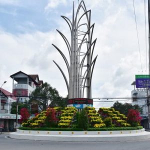 thuê xe 7 chỗ đi sóc trăng