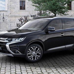 thuê xe 7 chỗ mitsubishi outlander